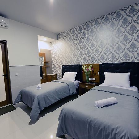 Le Lima Hotel Kuta  Bagian luar foto
