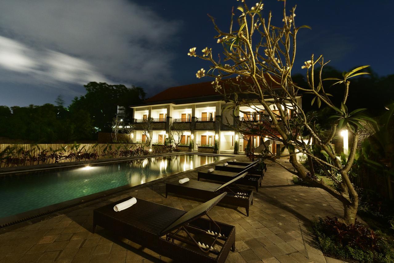 Le Lima Hotel Kuta  Bagian luar foto